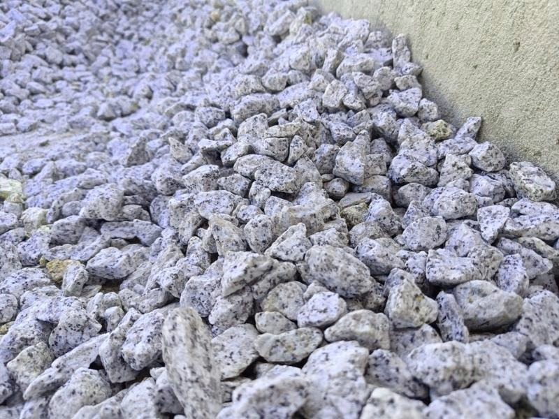 Kruszywa w budownictwie – jak wybrać właściwe i gdzie się je stosuje?